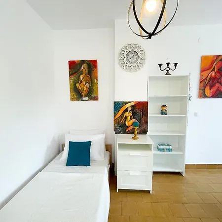 Spacious Amaros דירה *