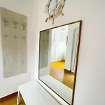 Apartment Spacious Amaros