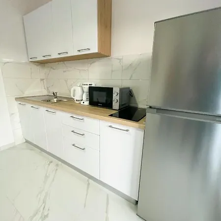 Spacious Amaros Apartament