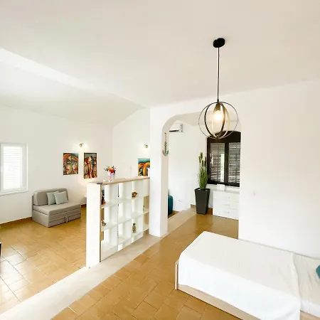 Apartment Spacious Amaros Korčula